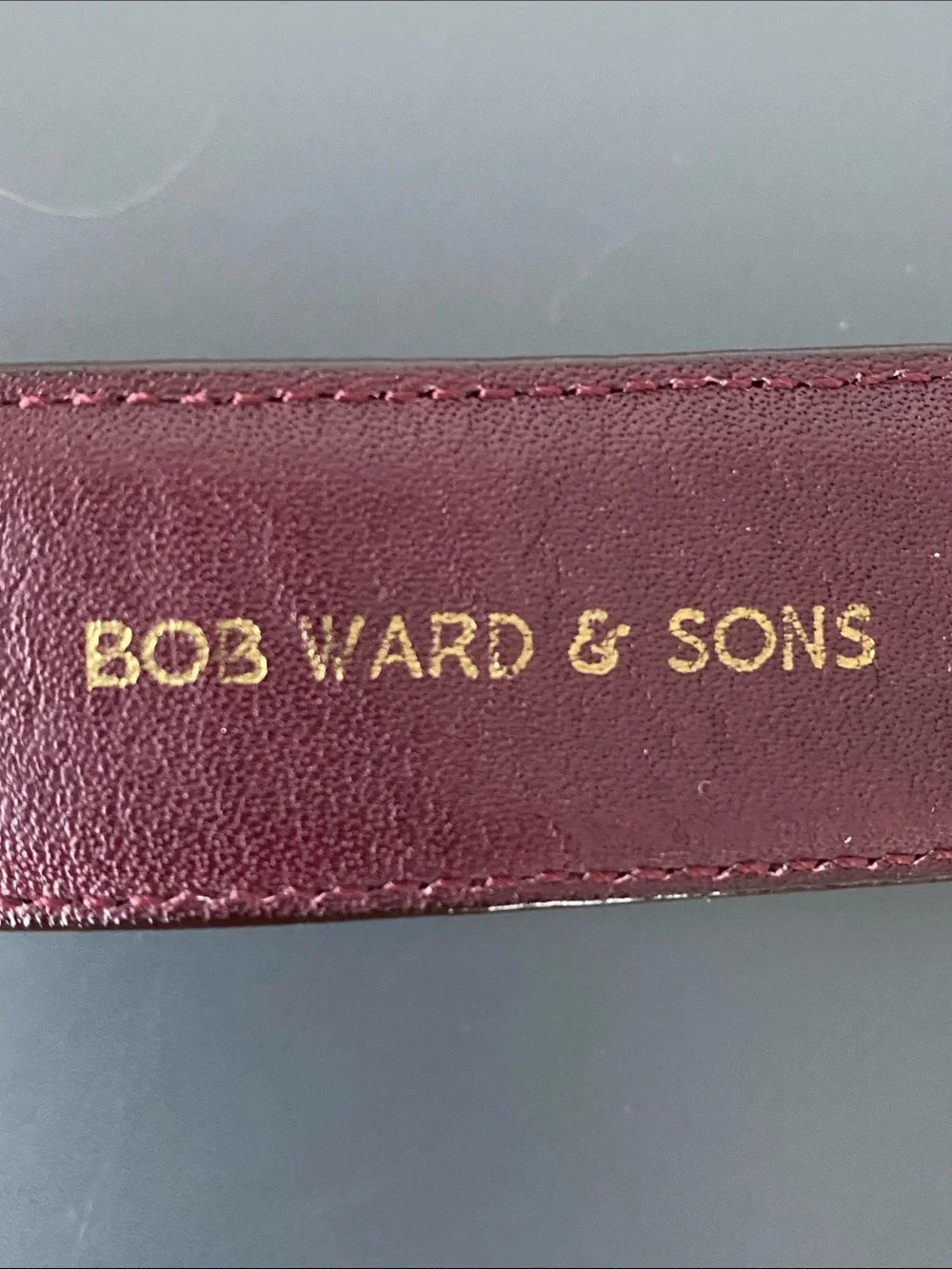 Bob Ward & Sons elegant very
